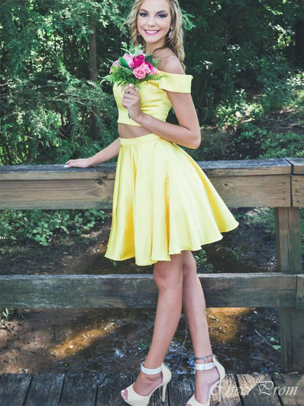 Two Pieces Yellow Off Shoulder Sleeveless Popular Short Homecoming Prom Dress, CPH115